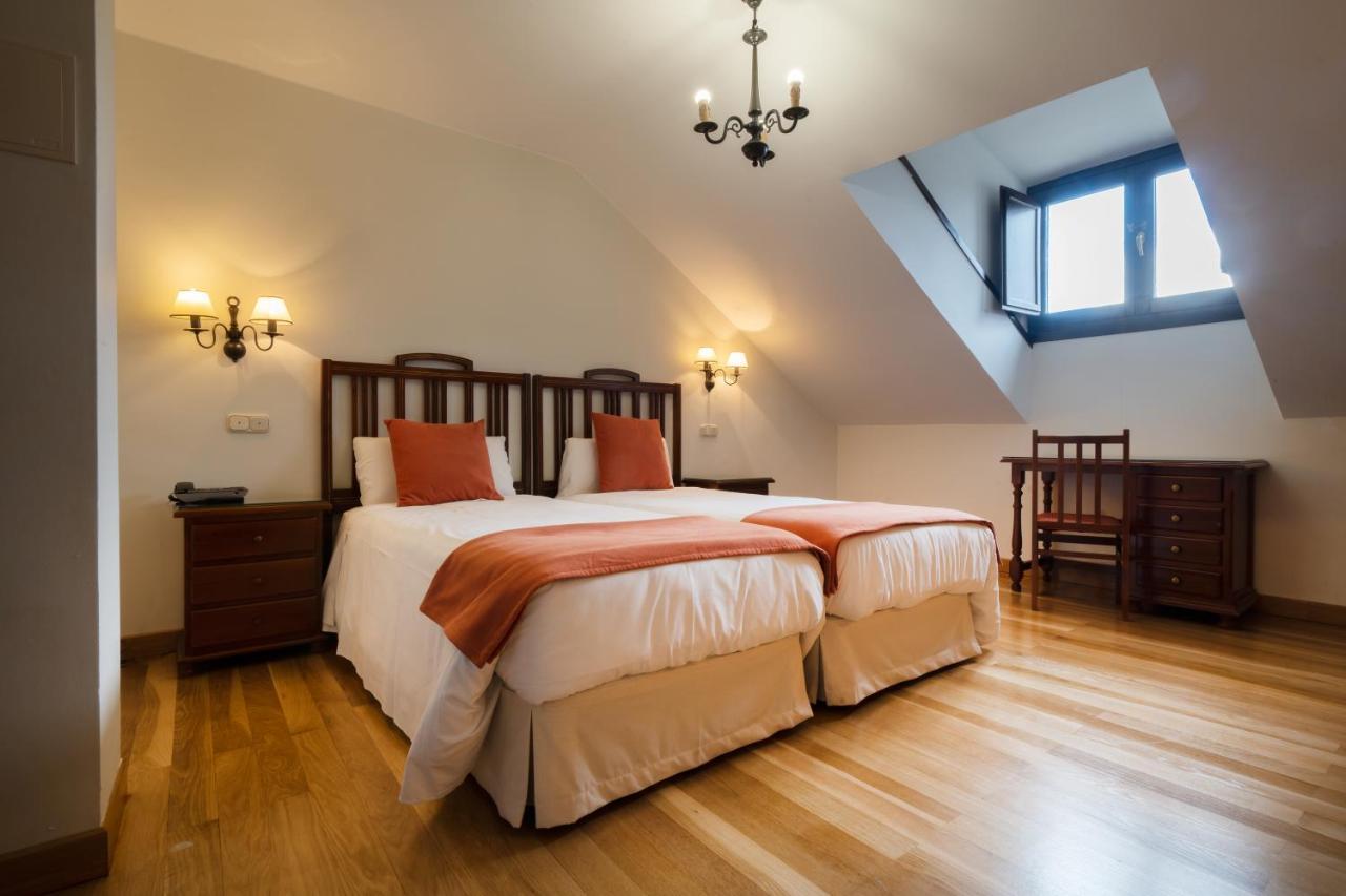 La Posada De Pradorey Ventosilla ภายนอก รูปภาพ