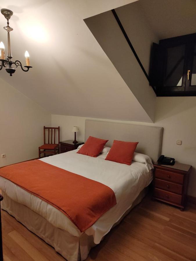 La Posada De Pradorey Ventosilla ภายนอก รูปภาพ