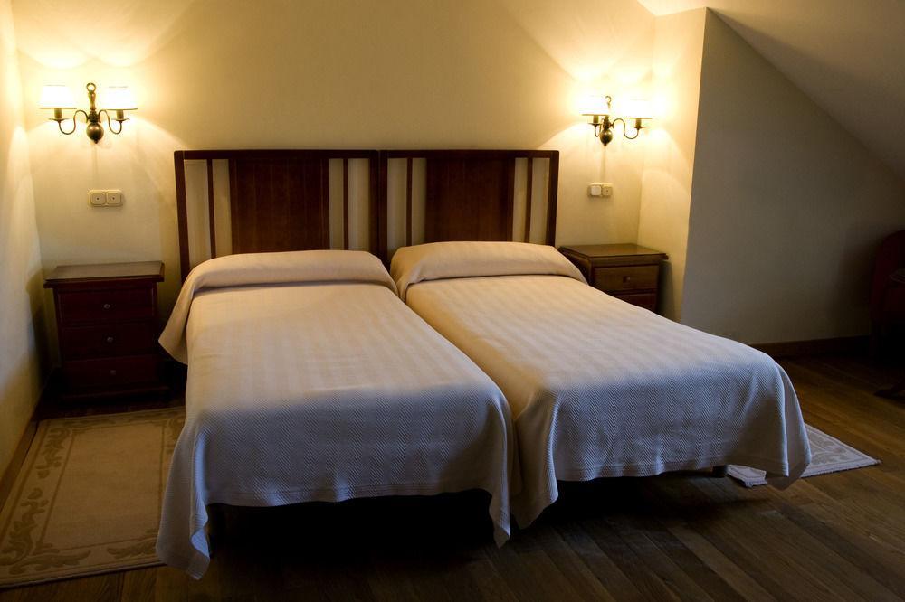 La Posada De Pradorey Ventosilla ภายนอก รูปภาพ